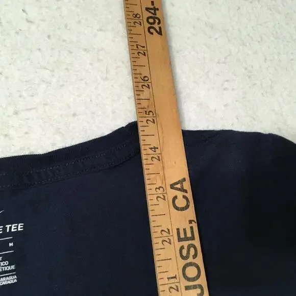 Nike Just Do It Top Women’s blue Athletic Cut center shwoosh - Picture 6 of 7